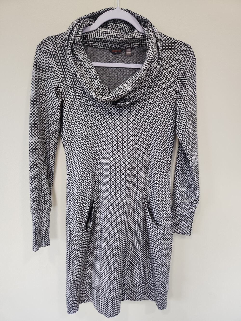 Womens MERRELL cowlneck sweater dress sz XS Kangaroo Pocket Hiking